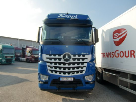 Mercedes-Benz Arocs 3353 6x4 Holztransp., Palfinger Kran Epsilon - Kokvedējs, Kravas auto ar manipulatoru: foto 2 Mercedes-Benz Arocs 3353 6x4 Holztransp., Palfinger Kran Epsilon - Kokvedējs, Kravas auto ar manipulatoru: foto 2