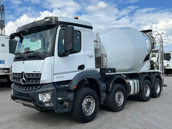 Mercedes-Benz Arocs 3743, 8x4 Betonmischer, Euro 6, 9m³ Liebherr Mischer - Betonvedējs: foto 1 Mercedes-Benz Arocs 3743, 8x4 Betonmischer, Euro 6, 9m³ Liebherr Mischer - Betonvedējs: foto 1
