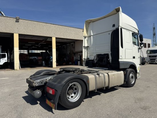 DAF XF 460 SSC, Automatik, EURO6, Standklima - Vilcējs: foto 4 DAF XF 460 SSC, Automatik, EURO6, Standklima - Vilcējs: foto 4