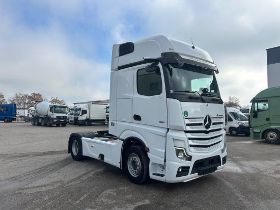 Mercedes-Benz 1851 Gigaspace, Retarder, Mirror-Cam, E6 - Vilcējs: foto 3 Mercedes-Benz 1851 Gigaspace, Retarder, Mirror-Cam, E6 - Vilcējs: foto 3