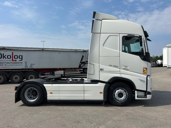 Volvo FH 460 EURO 6, I-Shift, Retarder, Globetrotter, Standklima Voll-Spoiler - Vilcējs: foto 4 Volvo FH 460 EURO 6, I-Shift, Retarder, Globetrotter, Standklima Voll-Spoiler - Vilcējs: foto 4