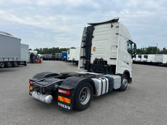 Volvo FH 500 EURO 6, I-Shift, Globetrotter, Standklima - Vilcējs: foto 5 Volvo FH 500 EURO 6, I-Shift, Globetrotter, Standklima - Vilcējs: foto 5