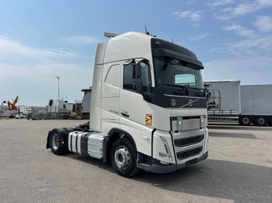 Volvo FH 500 EURO 6, I-Shift, Globetrotter, Standklima - Vilcējs: foto 3 Volvo FH 500 EURO 6, I-Shift, Globetrotter, Standklima - Vilcējs: foto 3