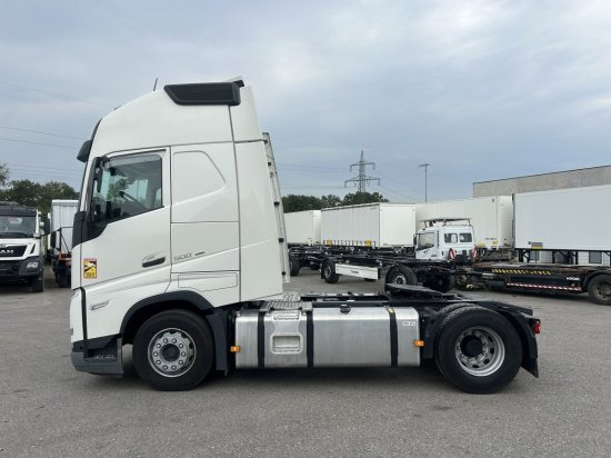 Vilcējs Volvo FH 500 EURO 6, I-Shift, Globetrotter, Standklima: foto 8