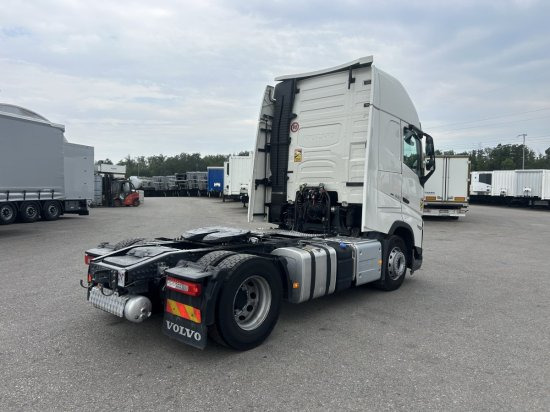 Volvo FH 500 EURO 6, I-Shift, Globetrotter, Standklima - Vilcējs: foto 5 Volvo FH 500 EURO 6, I-Shift, Globetrotter, Standklima - Vilcējs: foto 5