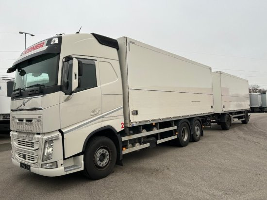 Volvo FH 500 6x2 Getränkekomplettzug, Orten Getränkeaufbau - Kravas automašīna dzērienu pārvadāšanai: foto 1 Volvo FH 500 6x2 Getränkekomplettzug, Orten Getränkeaufbau - Kravas automašīna dzērienu pārvadāšanai: foto 1