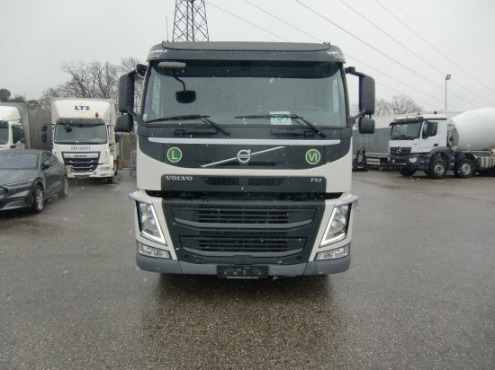 Volvo FM 420 Koffer mit Ladebordwand - Kravas automašīna ar slēgto virsbūvi: foto 2 Volvo FM 420 Koffer mit Ladebordwand - Kravas automašīna ar slēgto virsbūvi: foto 2