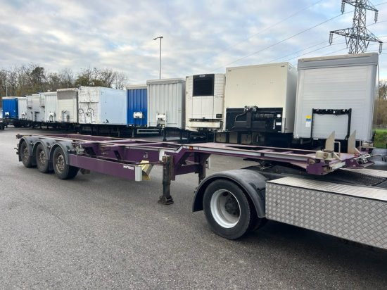 Web Trailer LPRS24 Heckschieber 1x20 ft 2x20 ft 1x40 ft mehrere Einheiten verfügbar - Puspiekabe noņemamā virsbūve/ Konteineru vedējs: foto 1 Web Trailer LPRS24 Heckschieber 1x20 ft 2x20 ft 1x40 ft mehrere Einheiten verfügbar - Puspiekabe noņemamā virsbūve/ Konteineru vedējs: foto 1