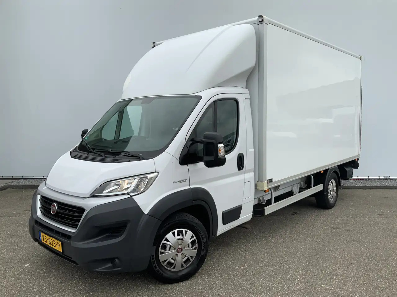Fiat Ducato 35H 2.3 MultiJet L3H1 Meubelbak & Lift & Zijdeur A - Furgons ar slēgtā virsbūve: foto 1 Fiat Ducato 35H 2.3 MultiJet L3H1 Meubelbak & Lift & Zijdeur A - Furgons ar slēgtā virsbūve: foto 1