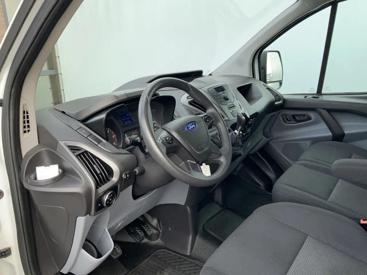 Ford Transit Custom 270 2.2 TDCI L1H1 Economy Edition Airco Cruise 3 Z - Kravas mikroautobuss: foto 5 Ford Transit Custom 270 2.2 TDCI L1H1 Economy Edition Airco Cruise 3 Z - Kravas mikroautobuss: foto 5