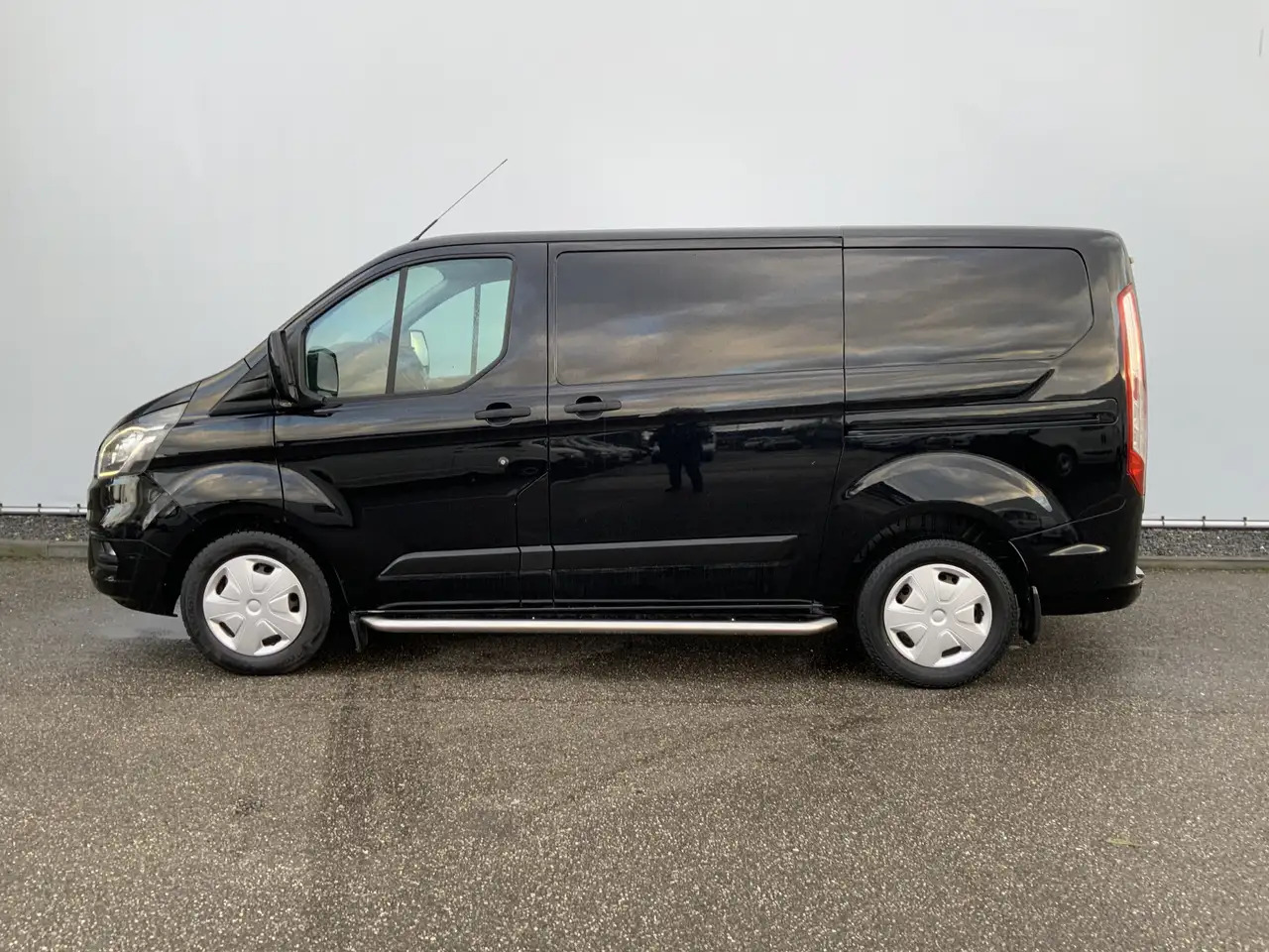 Ford Transit Custom 280 2.0 TDCI L1H1 Automaat Dub Schuifdeur Side Bar - Kravas mikroautobuss: foto 3 Ford Transit Custom 280 2.0 TDCI L1H1 Automaat Dub Schuifdeur Side Bar - Kravas mikroautobuss: foto 3
