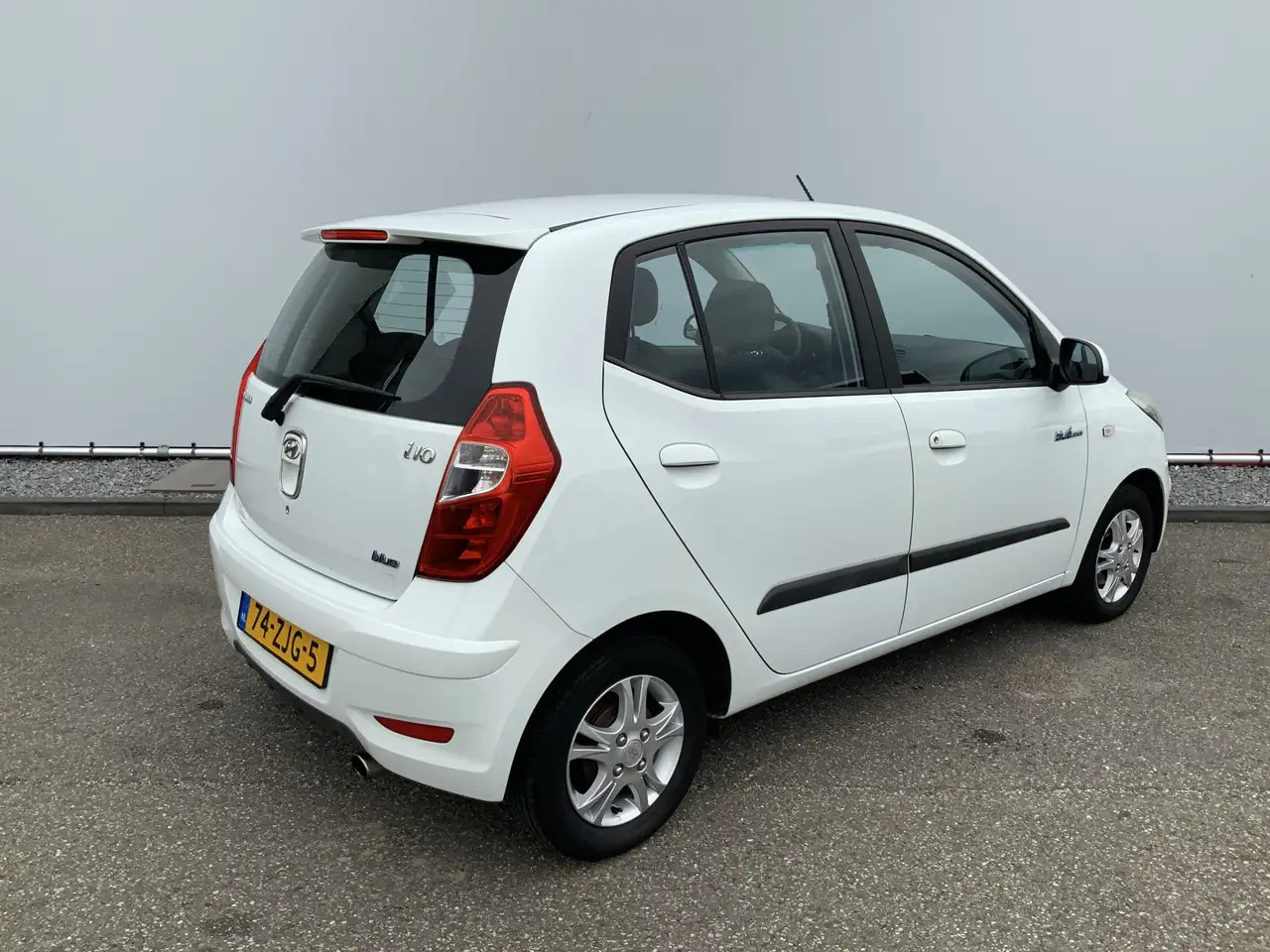Hyundai i10 1.0 Pro 54083 KM! Airco, Lichtmetalen Wielen! - Hečbeks: foto 5 Hyundai i10 1.0 Pro 54083 KM! Airco, Lichtmetalen Wielen! - Hečbeks: foto 5