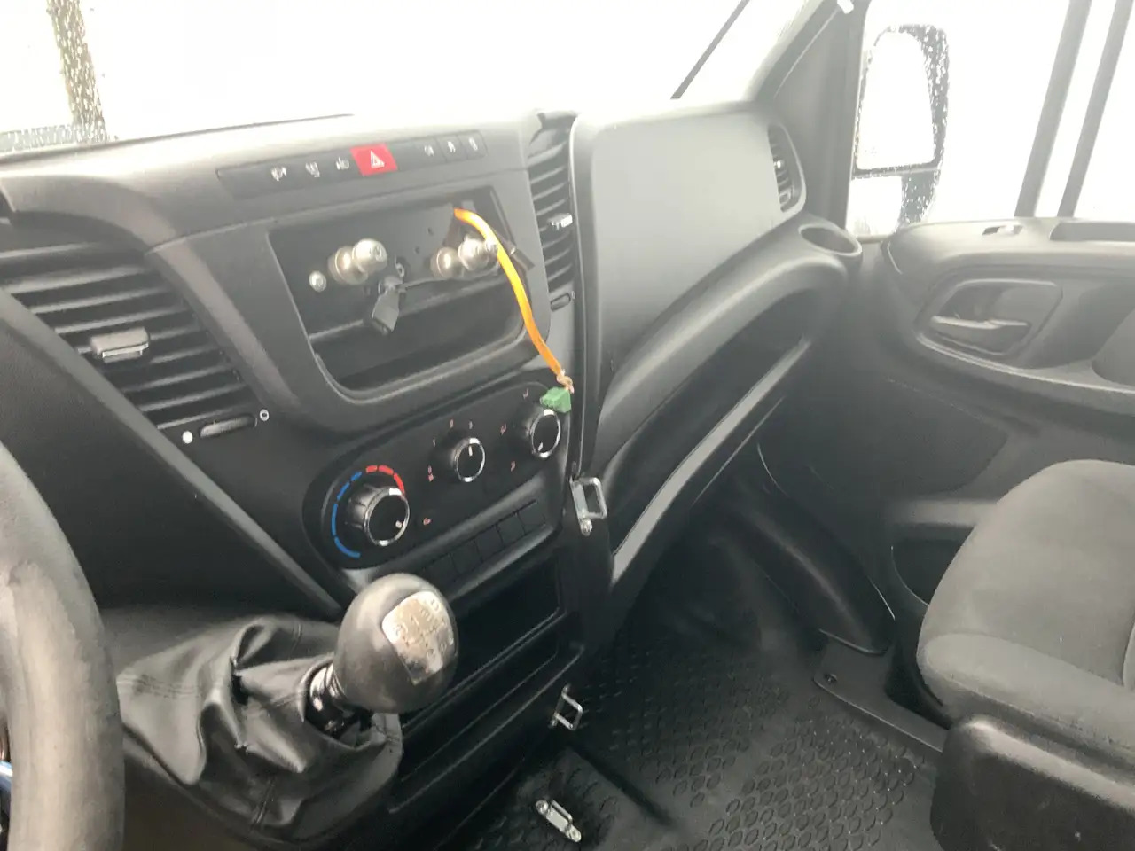 Iveco Daily 35S12 2.3 345 VriesAuto 10 deuren _40 gr onder 0, - Komercauto refrižerators: foto 5 Iveco Daily 35S12 2.3 345 VriesAuto 10 deuren _40 gr onder 0, - Komercauto refrižerators: foto 5