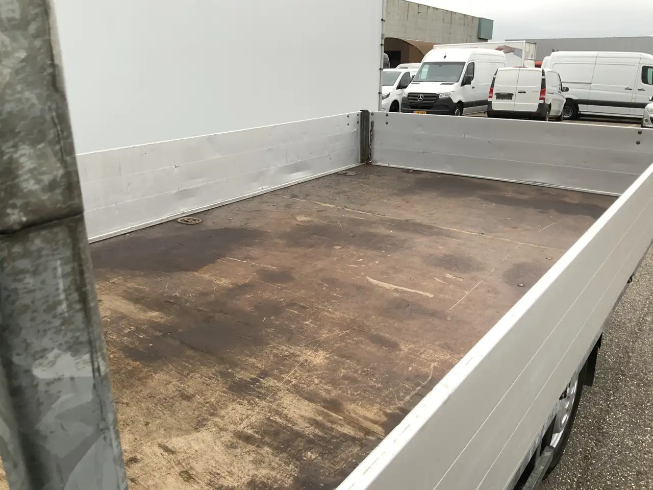 Iveco Daily 35S13 D 345 Pick Up Airco 3 Zits Trekhaak 3500 kg - Automašīna ar kravas platformu: foto 5 Iveco Daily 35S13 D 345 Pick Up Airco 3 Zits Trekhaak 3500 kg - Automašīna ar kravas platformu: foto 5