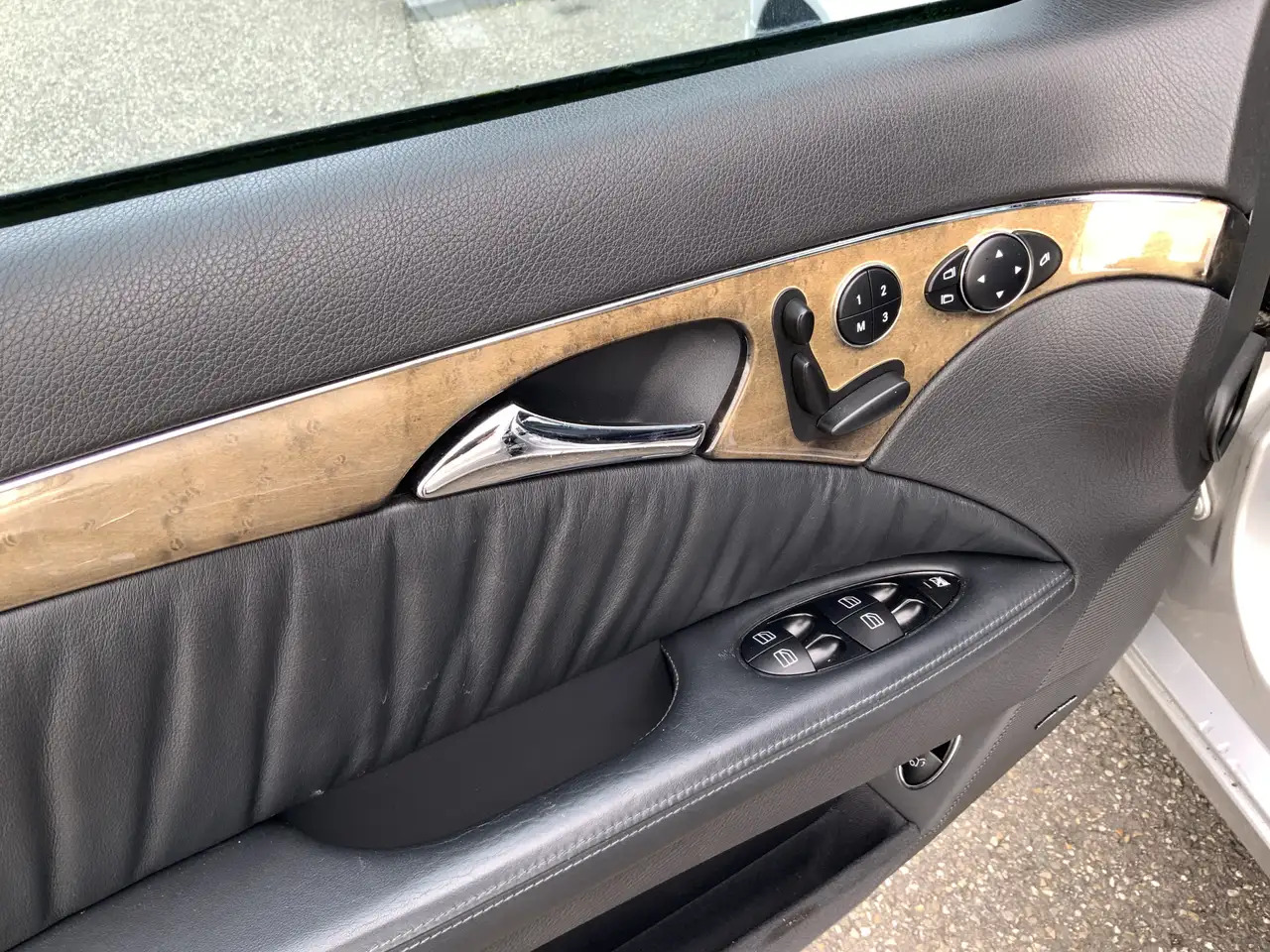 Universālis Mercedes-Benz E 500 Combi V8 Elegance 4-Matic airmatic,full option: foto 9 Universālis Mercedes-Benz E 500 Combi V8 Elegance 4-Matic airmatic,full option: foto 9