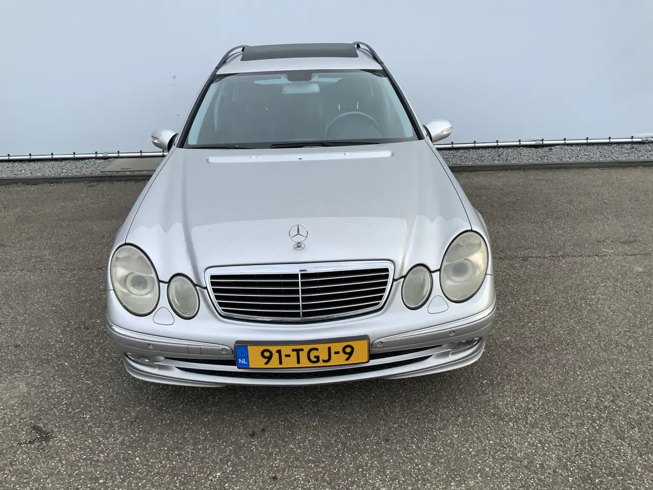Universālis Mercedes-Benz E 500 Combi V8 Elegance 4-Matic airmatic,full option: foto 19 Universālis Mercedes-Benz E 500 Combi V8 Elegance 4-Matic airmatic,full option: foto 19