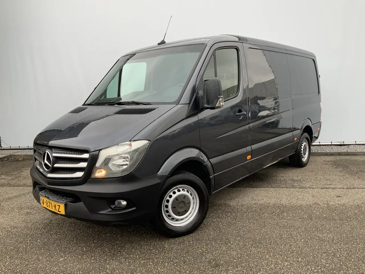 Mercedes-Benz Sprinter 311 2.2 CDI 366 L2H1 Airco 3 Zits Opstap& Trekhaak - Kravas mikroautobuss: foto 1 Mercedes-Benz Sprinter 311 2.2 CDI 366 L2H1 Airco 3 Zits Opstap& Trekhaak - Kravas mikroautobuss: foto 1