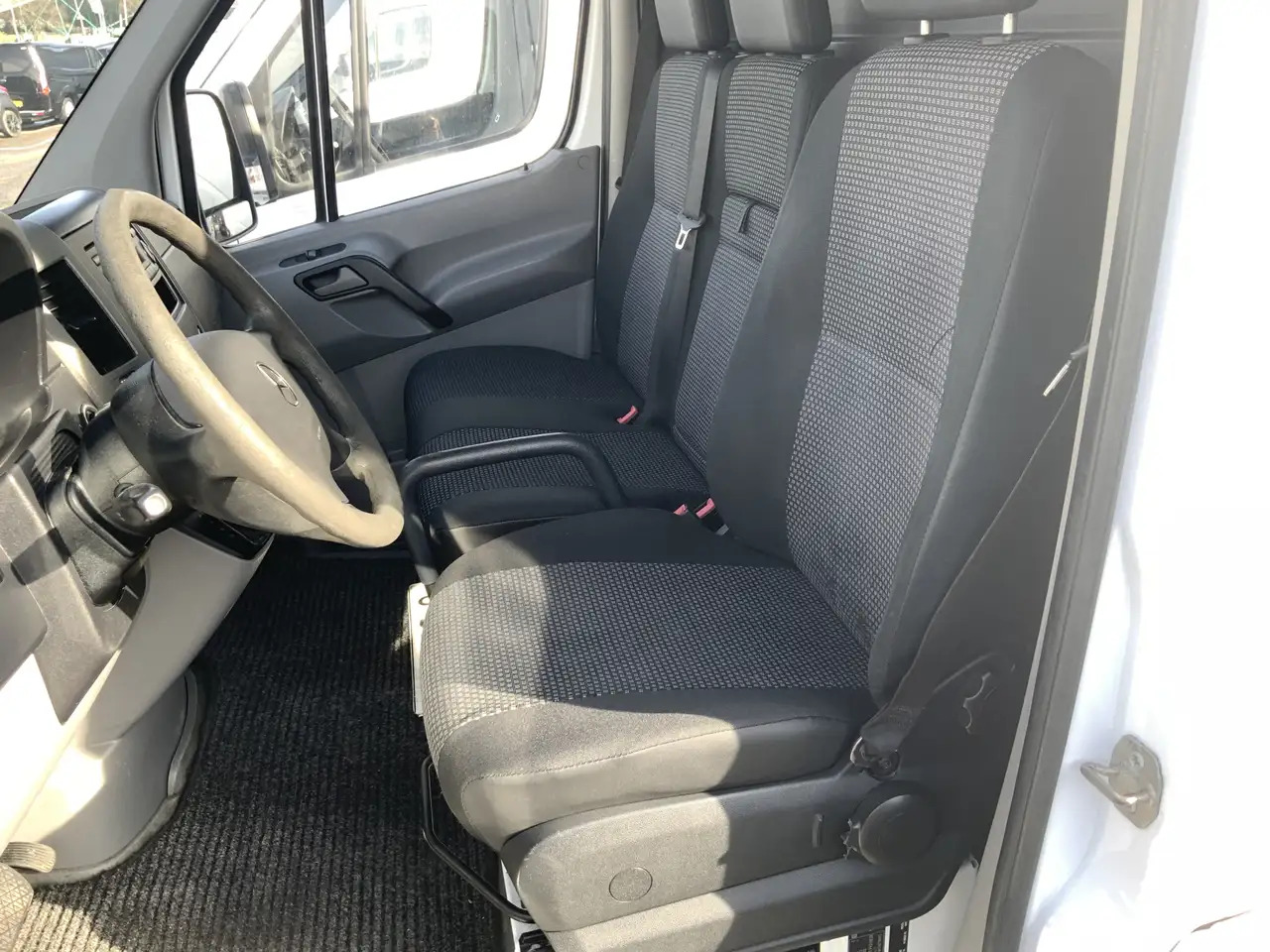 Mercedes-Benz Sprinter 311 2.2 CDI 366 L2H1 Automaat 3 Zits Trekaak 2800k - Kravas mikroautobuss: foto 3 Mercedes-Benz Sprinter 311 2.2 CDI 366 L2H1 Automaat 3 Zits Trekaak 2800k - Kravas mikroautobuss: foto 3