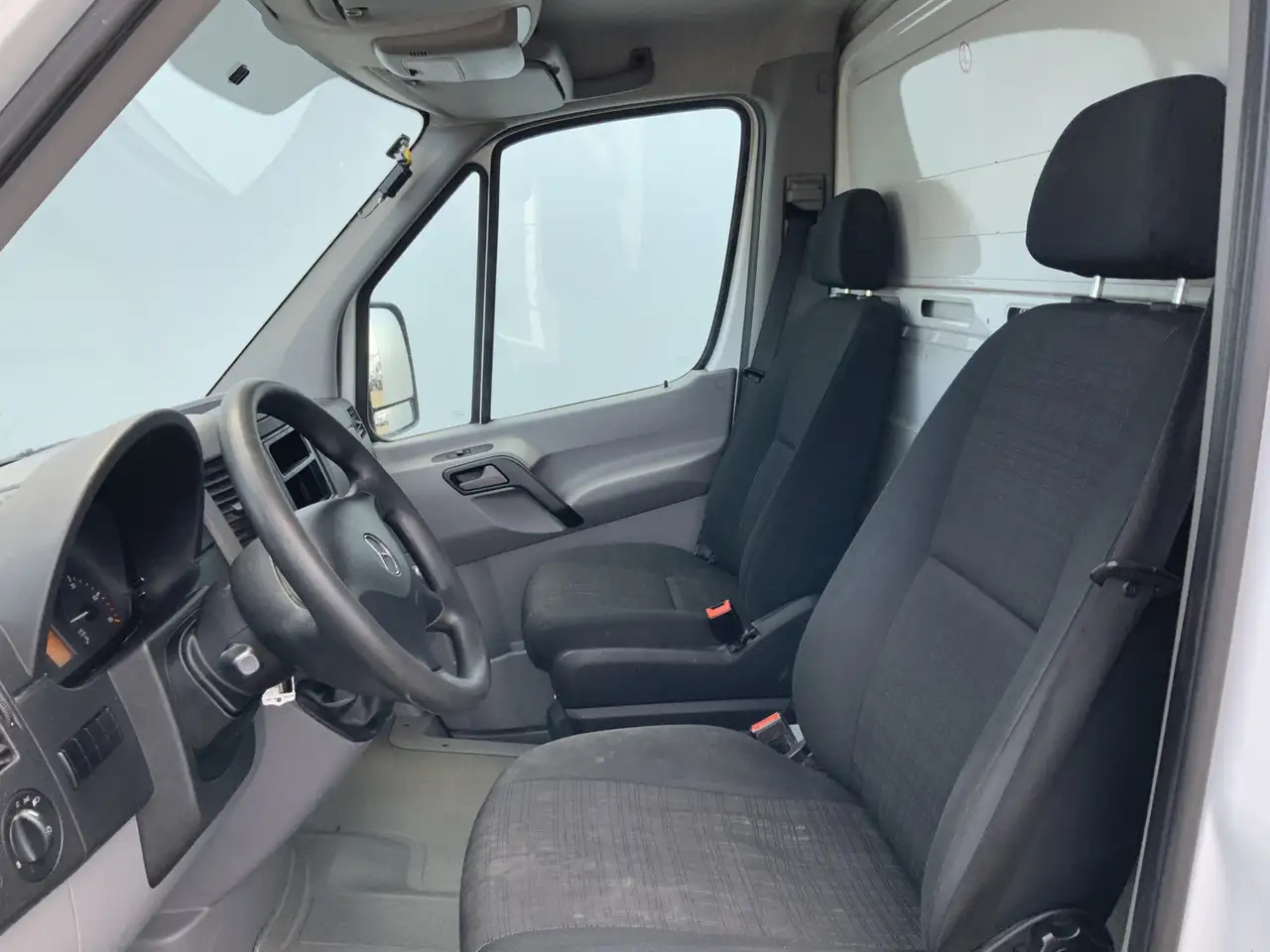 Mercedes-Benz Sprinter 311 2.2 CDI 366 ijsAuto - 40 C. Deuren 10 Euro 6 - Komercauto refrižerators: foto 4 Mercedes-Benz Sprinter 311 2.2 CDI 366 ijsAuto - 40 C. Deuren 10 Euro 6 - Komercauto refrižerators: foto 4