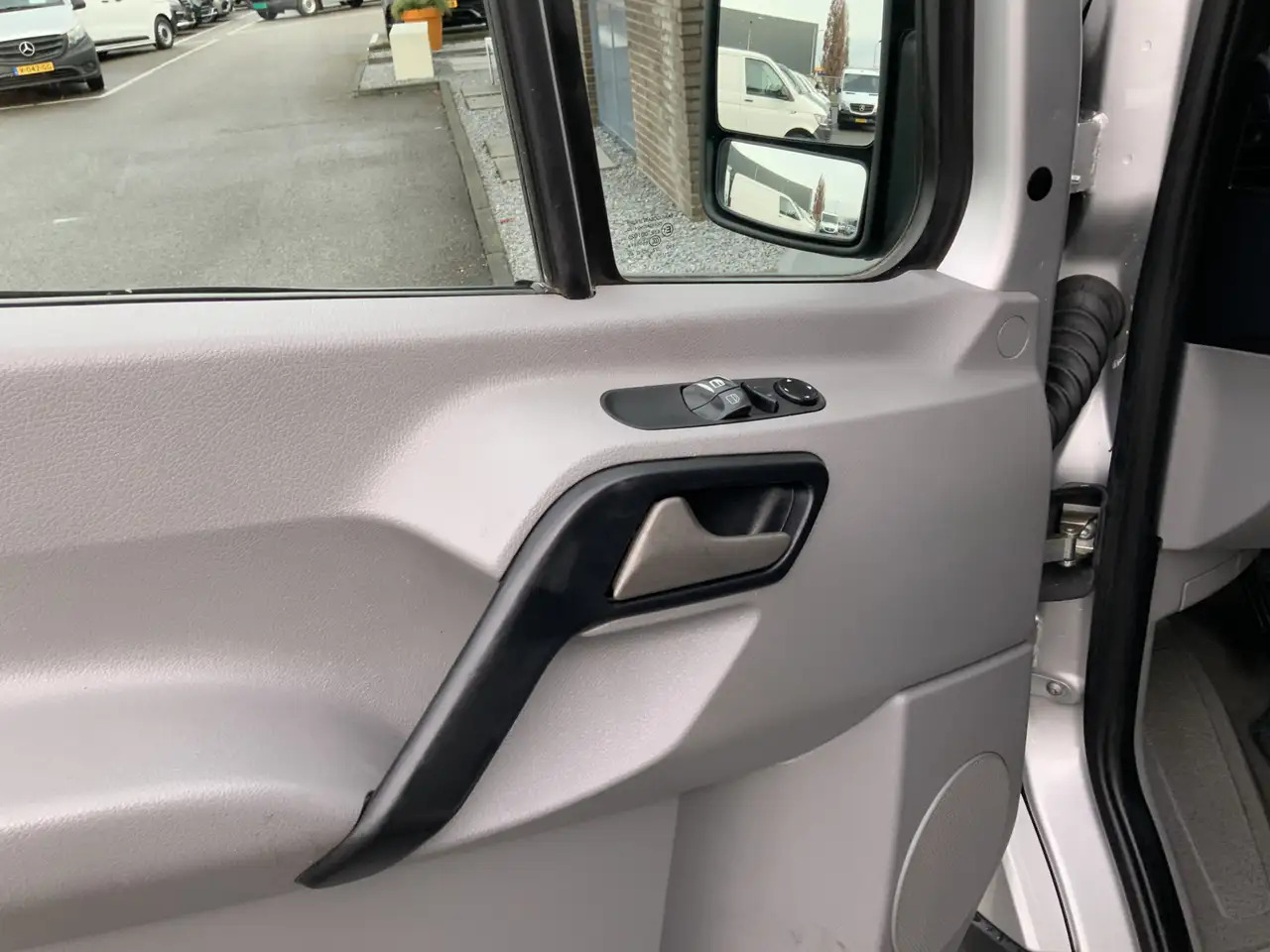 Mercedes-Benz Sprinter 313 2.2 CDI 366 HDAirco Alu Velg Side Bar Trekhaak - Kravas mikroautobuss: foto 5 Mercedes-Benz Sprinter 313 2.2 CDI 366 HDAirco Alu Velg Side Bar Trekhaak - Kravas mikroautobuss: foto 5