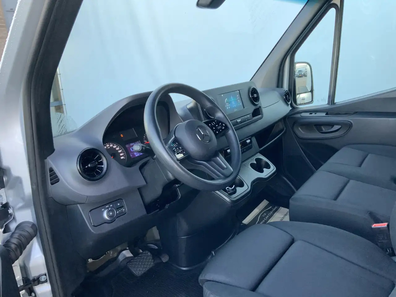 Mercedes-Benz Sprinter 315 1.9 CDI L2H2 Automaat 3 Zits Airco Navi Camera - Kravas mikroautobuss: foto 5 Mercedes-Benz Sprinter 315 1.9 CDI L2H2 Automaat 3 Zits Airco Navi Camera - Kravas mikroautobuss: foto 5