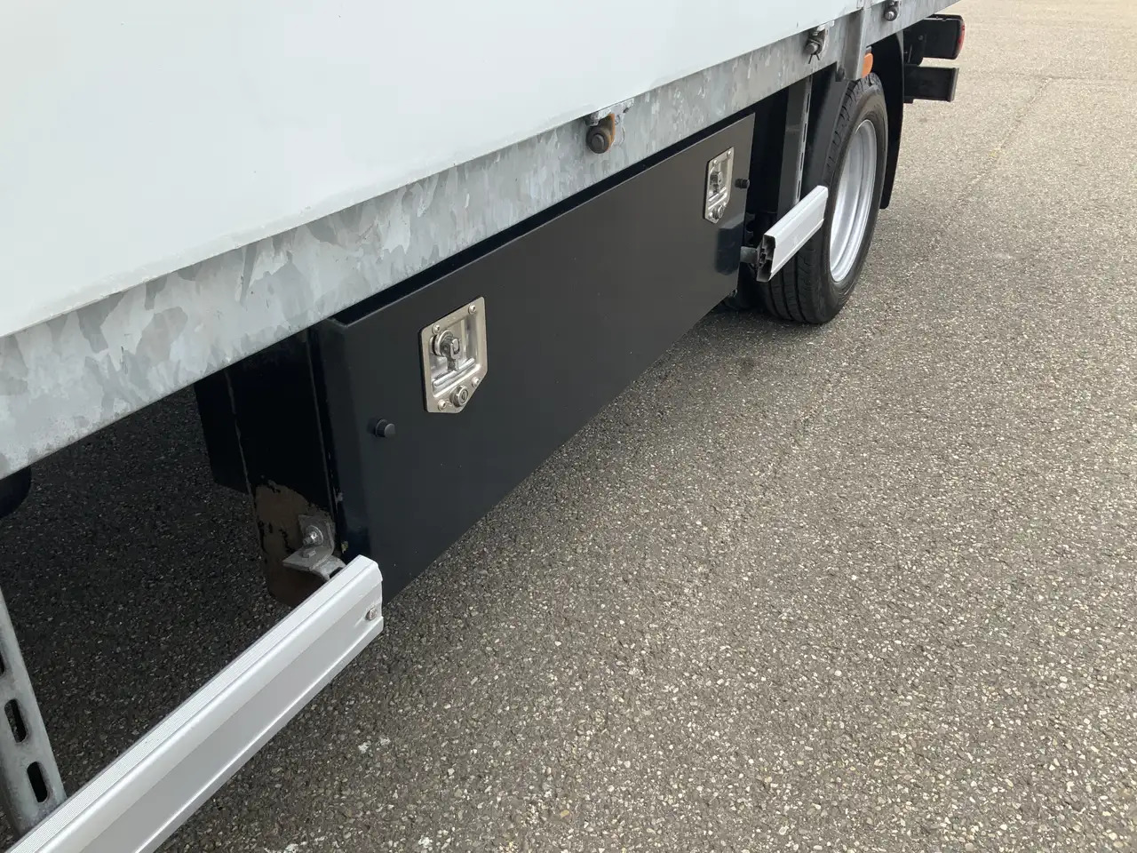 Automašīna ar kravas platformu Mercedes-Benz Sprinter 513 2.2 CDI 432 Pick Up 3 Zits Cruise Euro 5 Bakma: foto 15