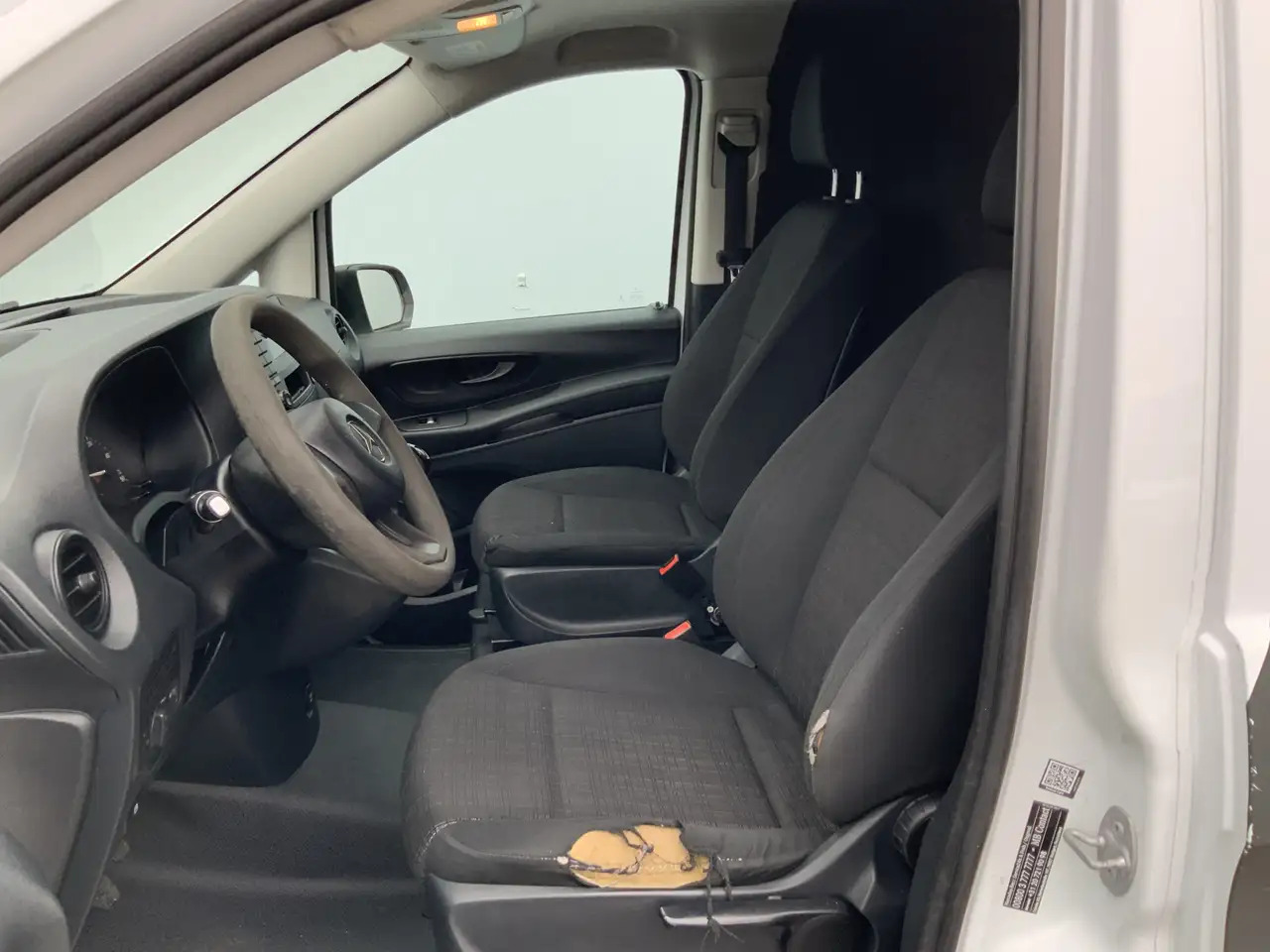 Mercedes-Benz Vito 111 CDI Functional Airco Trekhaak 2000 kg (Schades - Kravas mikroautobuss: foto 4 Mercedes-Benz Vito 111 CDI Functional Airco Trekhaak 2000 kg (Schades - Kravas mikroautobuss: foto 4