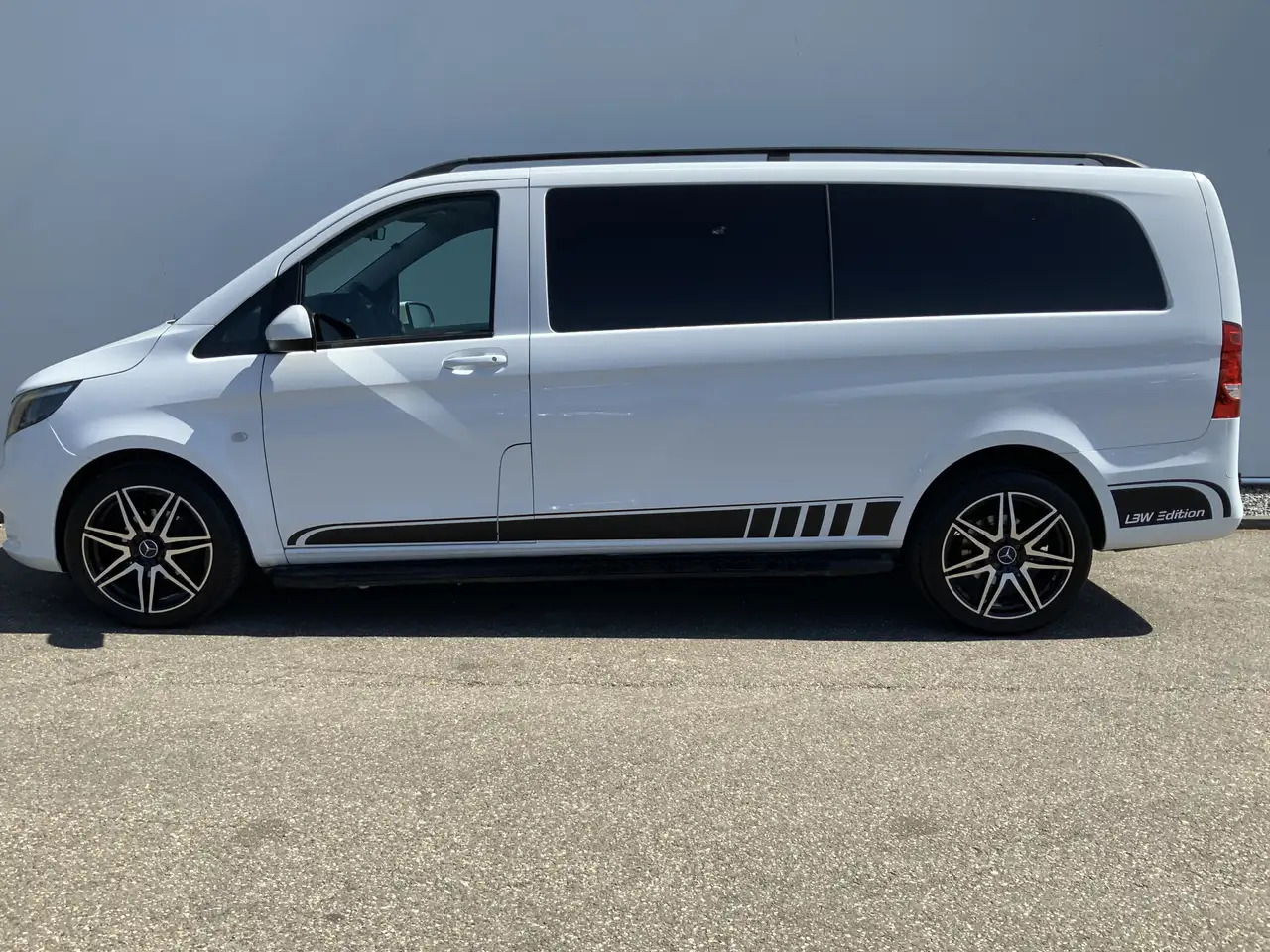 Mercedes-Benz Vito Tourer XL 114 CDI Autom. Airco Cruise Camera Alu V - Kravas mikroautobuss: foto 4 Mercedes-Benz Vito Tourer XL 114 CDI Autom. Airco Cruise Camera Alu V - Kravas mikroautobuss: foto 4