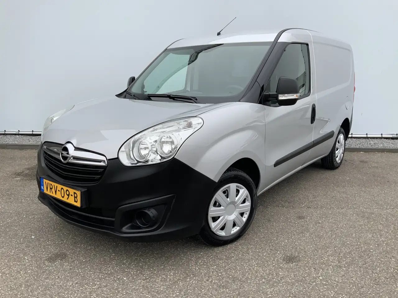 Opel Combo 1.3 CDTi L1H1 Edition Airco Euro 6 - Mazs furgons: foto 1 Opel Combo 1.3 CDTi L1H1 Edition Airco Euro 6 - Mazs furgons: foto 1
