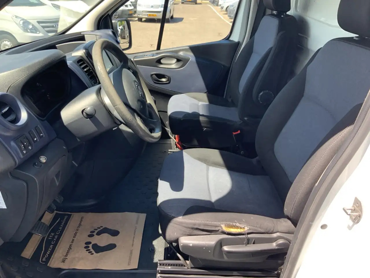 Opel Vivaro 1.6 CDTI L2H1 Edition EcoFlex Airco Cruise Imperia - Kravas mikroautobuss: foto 5 Opel Vivaro 1.6 CDTI L2H1 Edition EcoFlex Airco Cruise Imperia - Kravas mikroautobuss: foto 5