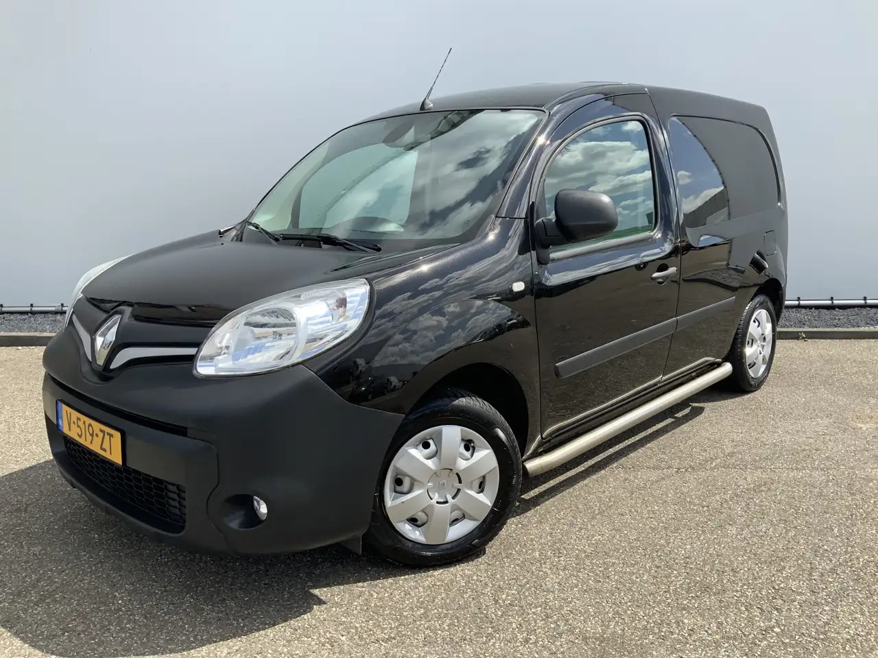 Renault Kangoo 1.5 dCi 90 Energy Comfort Plus .Sortimo Kasten Com - Mazs furgons: foto 1 Renault Kangoo 1.5 dCi 90 Energy Comfort Plus .Sortimo Kasten Com - Mazs furgons: foto 1