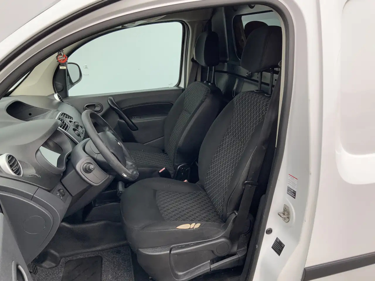 Renault Kangoo Express 1.5 dCi 90 Express Maxi Comfort Airco Crui - Mazs furgons: foto 4 Renault Kangoo Express 1.5 dCi 90 Express Maxi Comfort Airco Crui - Mazs furgons: foto 4