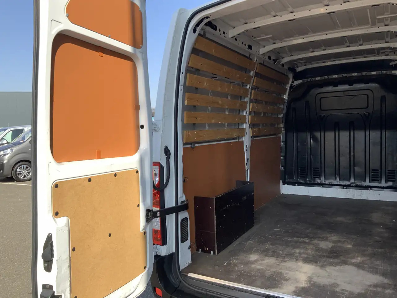 Kravas mikroautobuss Renault Master T35 2.3 dCi 135 L2H2 Airco Cruise Navi Side Bar Ca: foto 10