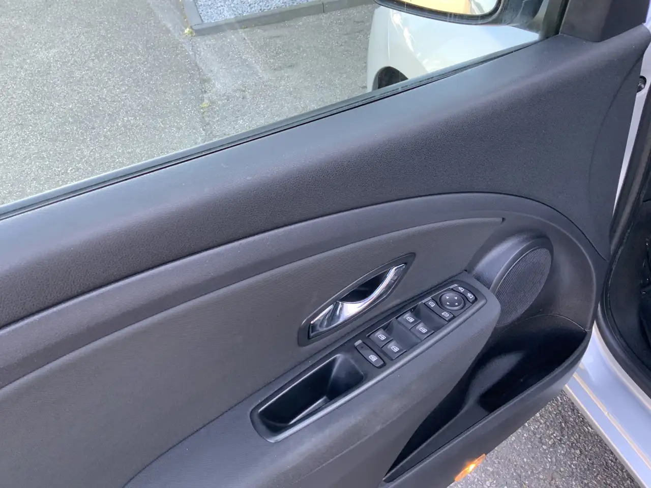 Renault Megane 1.5 dCi Expression Airco Navi Grijs Kenteken Euro - Vieglā automašīna: foto 5 Renault Megane 1.5 dCi Expression Airco Navi Grijs Kenteken Euro - Vieglā automašīna: foto 5