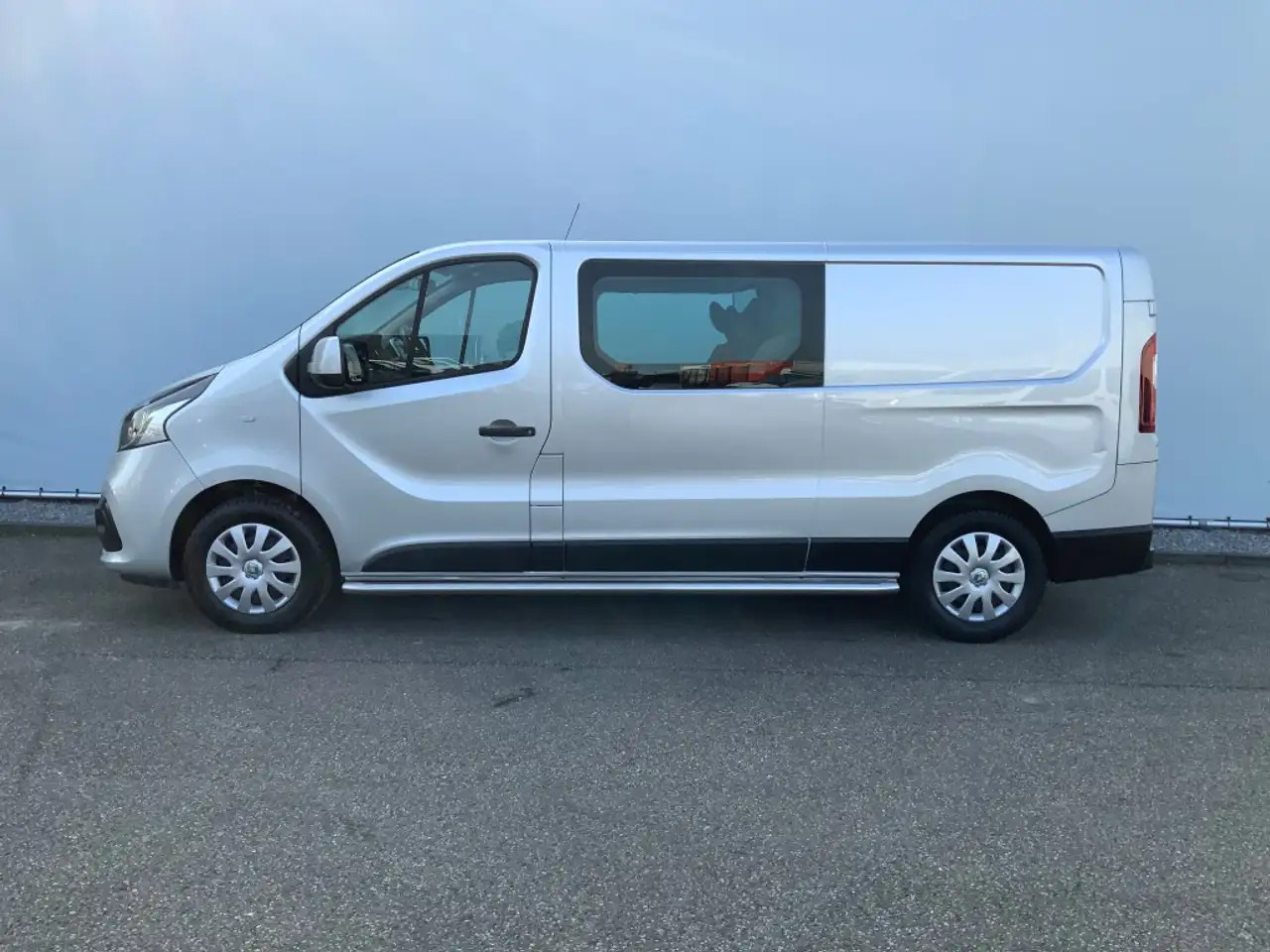 Kravas-pasažieru furgons Renault Trafic 1.6 dCi T29 L2H1 Dub Cab Airco Camera Navi Trekhaa: foto 6