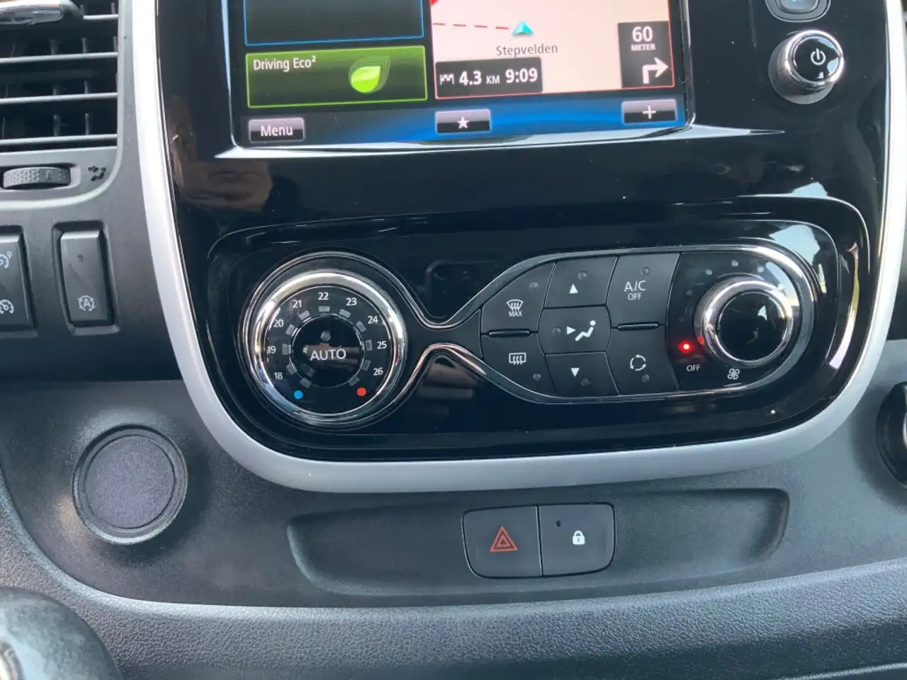 Kravas-pasažieru furgons Renault Trafic 1.6 dCi T29 L2H1 Dub Cab Airco Camera Navi Trekhaa: foto 18