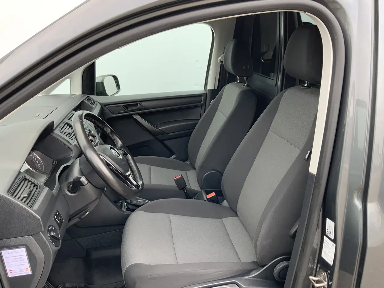 Volkswagen Caddy 2.0 TDI L2H1 AUTOMAAT BMT Maxi Exclusive Edition A - Mazs furgons: foto 4 Volkswagen Caddy 2.0 TDI L2H1 AUTOMAAT BMT Maxi Exclusive Edition A - Mazs furgons: foto 4