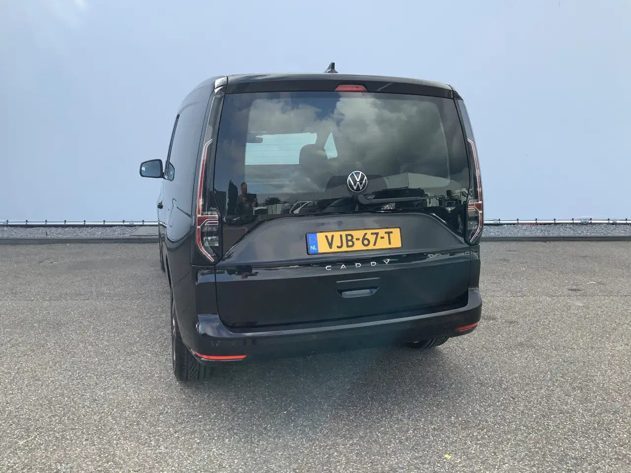 Volkswagen Caddy Cargo 2.0 TDI 1st Edition Automaat Airco Cruise Le - Mazs furgons: foto 2 Volkswagen Caddy Cargo 2.0 TDI 1st Edition Automaat Airco Cruise Le - Mazs furgons: foto 2