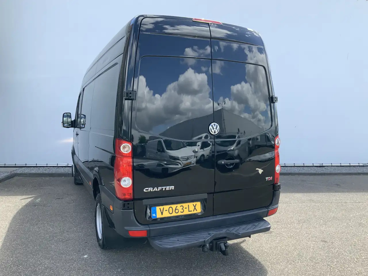 Volkswagen Crafter 35 2.0 TDI L2H2 Airco Cruise Trekhaak 3500 kg weba - Kravas mikroautobuss: foto 3 Volkswagen Crafter 35 2.0 TDI L2H2 Airco Cruise Trekhaak 3500 kg weba - Kravas mikroautobuss: foto 3