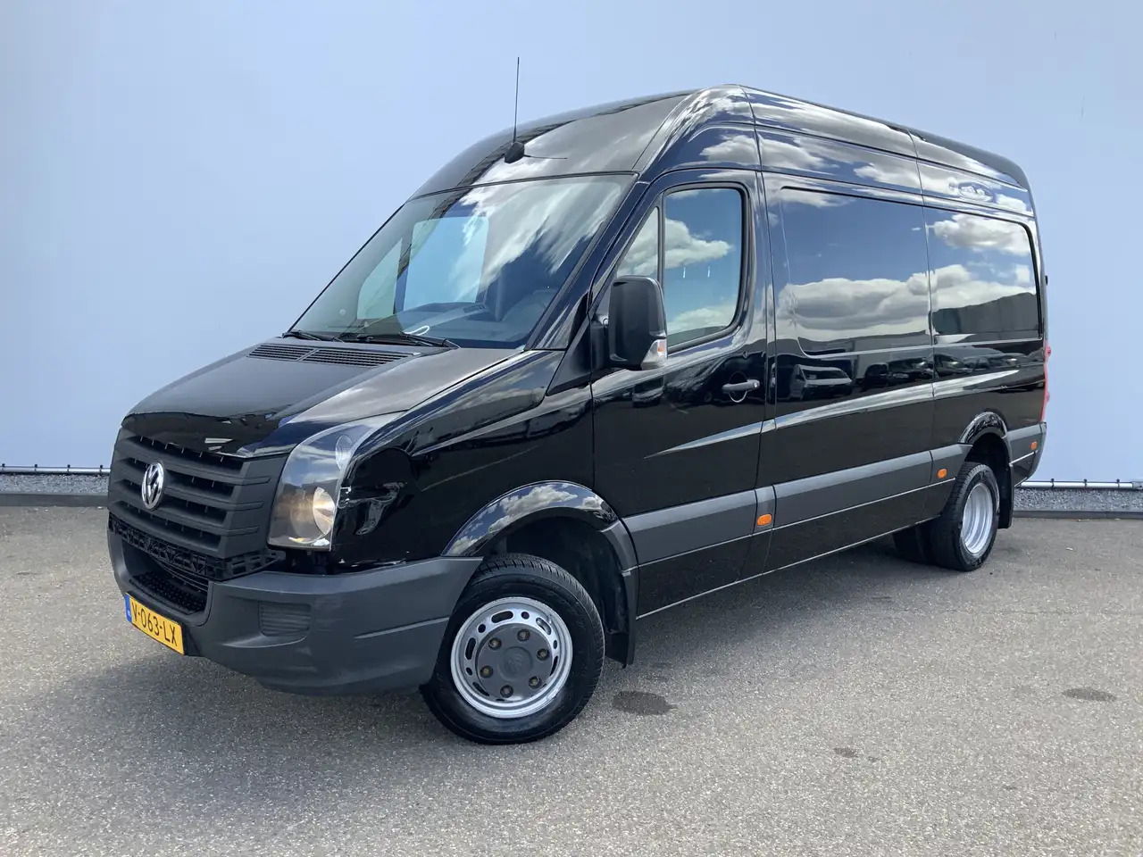 Volkswagen Crafter 35 2.0 TDI L2H2 Airco Cruise Trekhaak 3500 kg weba - Kravas mikroautobuss: foto 1 Volkswagen Crafter 35 2.0 TDI L2H2 Airco Cruise Trekhaak 3500 kg weba - Kravas mikroautobuss: foto 1