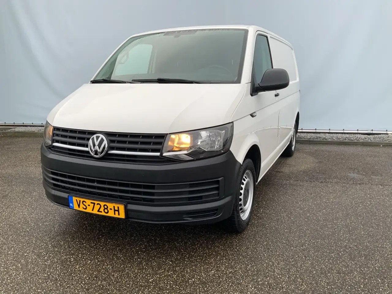 Volkswagen T6 Transporter 2.0 TDI L1H1 Comfortline Airco Navi Trekhaak 2200 - Kravas mikroautobuss: foto 1 Volkswagen T6 Transporter 2.0 TDI L1H1 Comfortline Airco Navi Trekhaak 2200 - Kravas mikroautobuss: foto 1