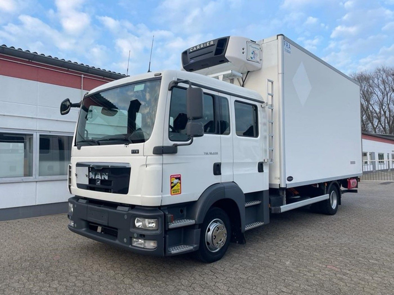 MAN TGL 10.220 Doka Tiefkühlkoffer LBW 1.5t - Kravas automašīna refrižerators: foto 1 MAN TGL 10.220 Doka Tiefkühlkoffer LBW 1.5t - Kravas automašīna refrižerators: foto 1