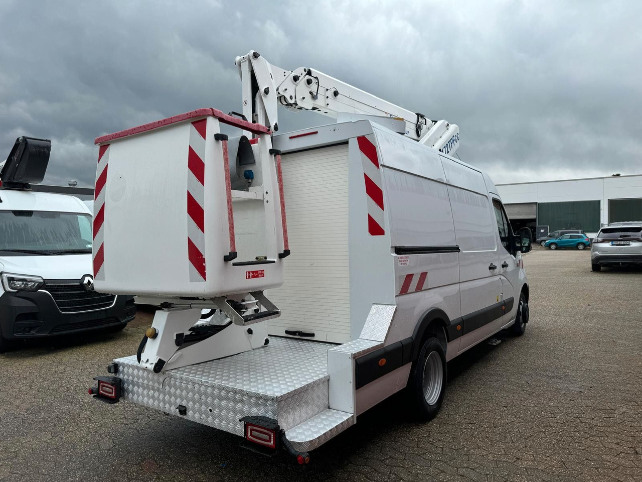Renault Master L3H2 Steiger France Elévateur 172 TPFcc - Autopacēlājs: foto 4 Renault Master L3H2 Steiger France Elévateur 172 TPFcc - Autopacēlājs: foto 4