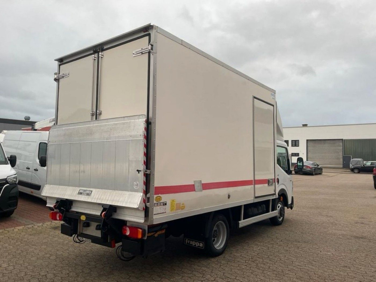 Renault Maxity Tiefkühlkoffer Multi-Temp Ladebordwand - Komercauto refrižerators: foto 4 Renault Maxity Tiefkühlkoffer Multi-Temp Ladebordwand - Komercauto refrižerators: foto 4