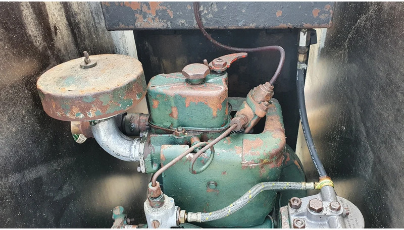 Diversen vuilwaterpomp met Petter motor - Ūdens sūknis: foto 4 Diversen vuilwaterpomp met Petter motor - Ūdens sūknis: foto 4