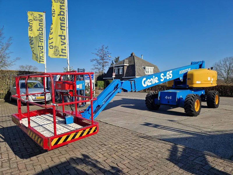 Genie S65 4X4 - Teleskopiskais pacēlājs: foto 1 Genie S65 4X4 - Teleskopiskais pacēlājs: foto 1