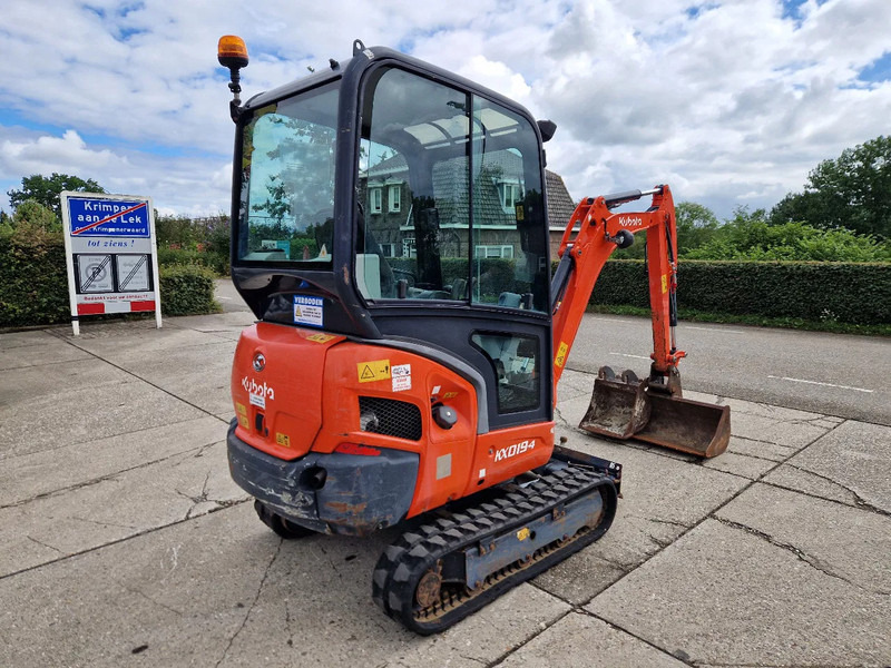 Kubota KX019-4 CW05 met 2 bakken - Mini-ekskavators: foto 3 Kubota KX019-4 CW05 met 2 bakken - Mini-ekskavators: foto 3