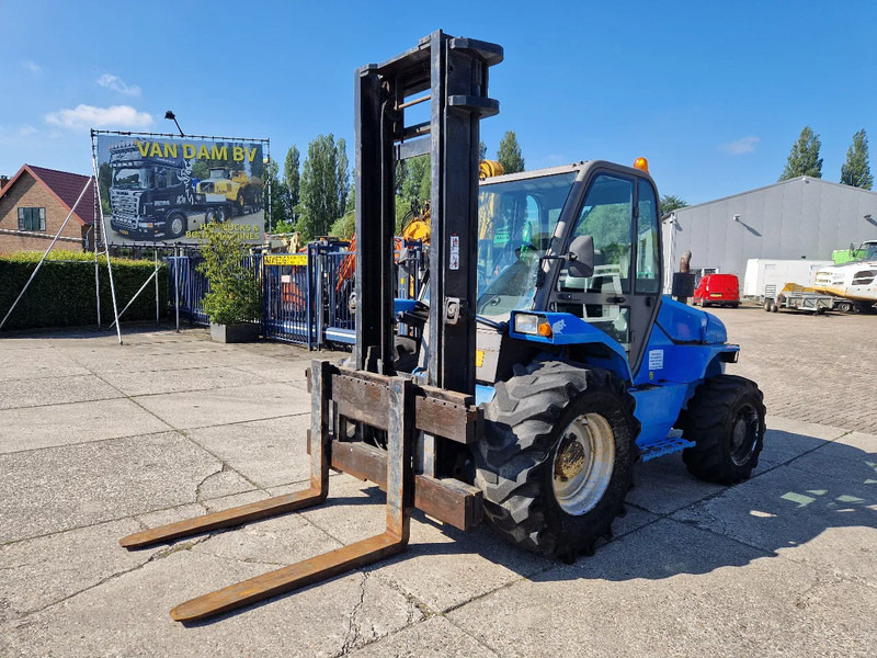 Bezceļu autokrāvējs Manitou M50-4 ruwterrein 4WD sideshift: foto 1