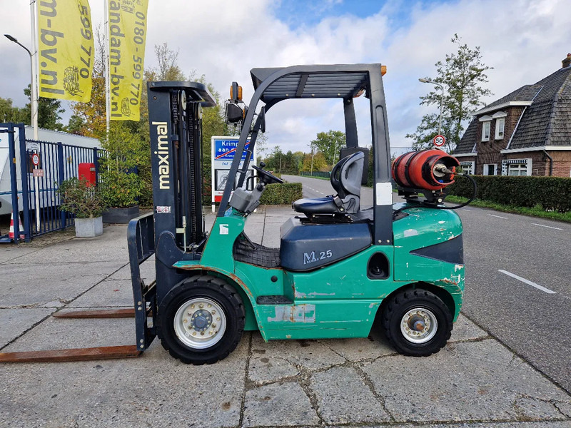 Nissan Zhejiang Maximal with 1290 hours 2.5 ton LPG - Gāzes iekrāvējs: foto 1 Nissan Zhejiang Maximal with 1290 hours 2.5 ton LPG - Gāzes iekrāvējs: foto 1