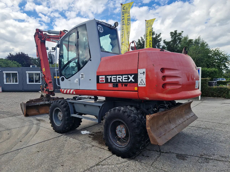 Terex TW160 inclusief kantelbak (1.98m.) - Riteņu ekskavators: foto 3 Terex TW160 inclusief kantelbak (1.98m.) - Riteņu ekskavators: foto 3